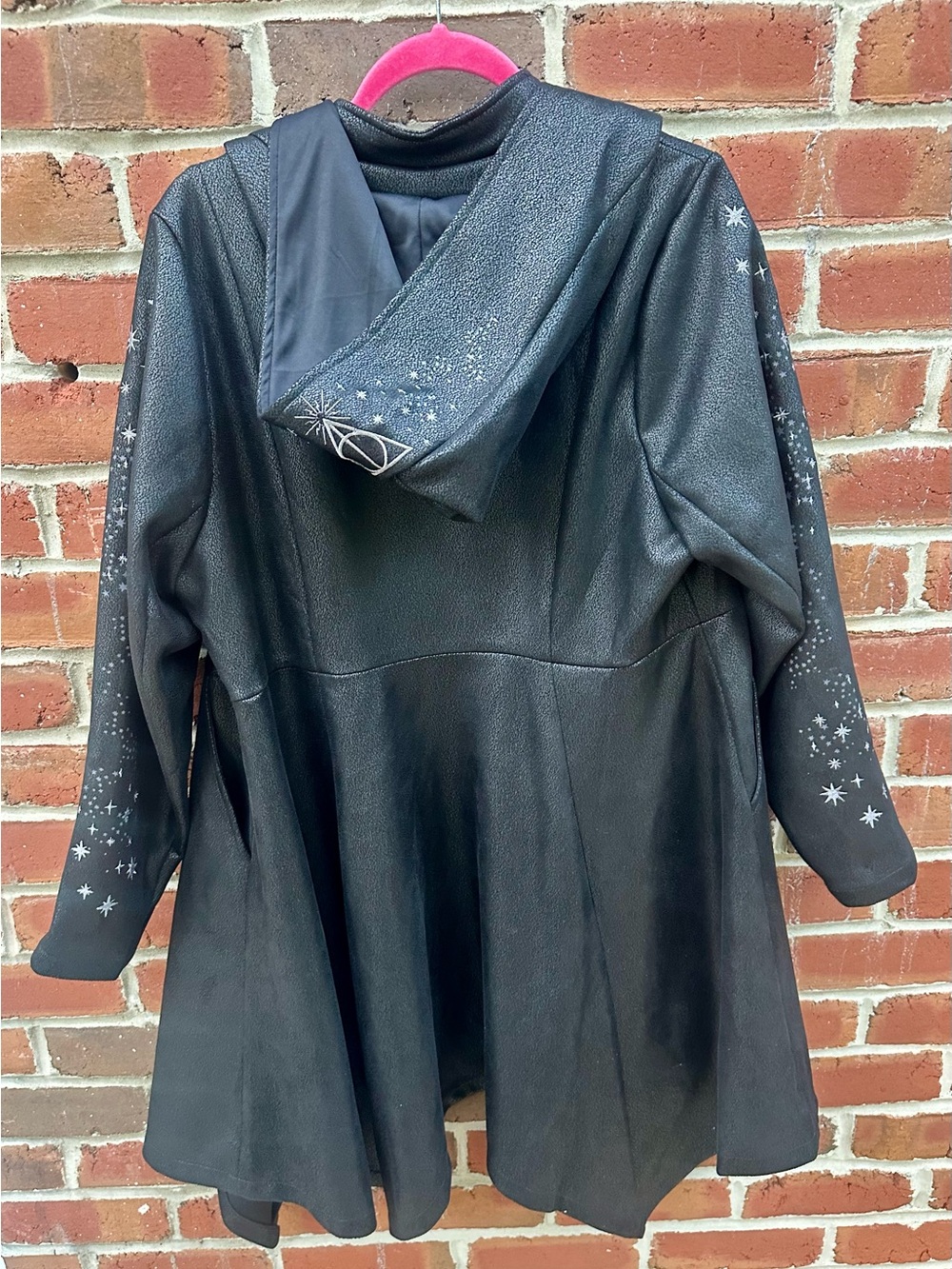 Torrid x Harry Potter ✨Faux Suede ✨ Black Embroidered Coat ✨ Size 1 (14/16) - Picture 4 of 17